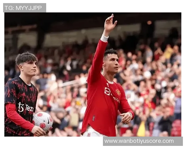 C罗进球数突破950引发热议费迪南德感慨埃弗拉质疑争论何需继续